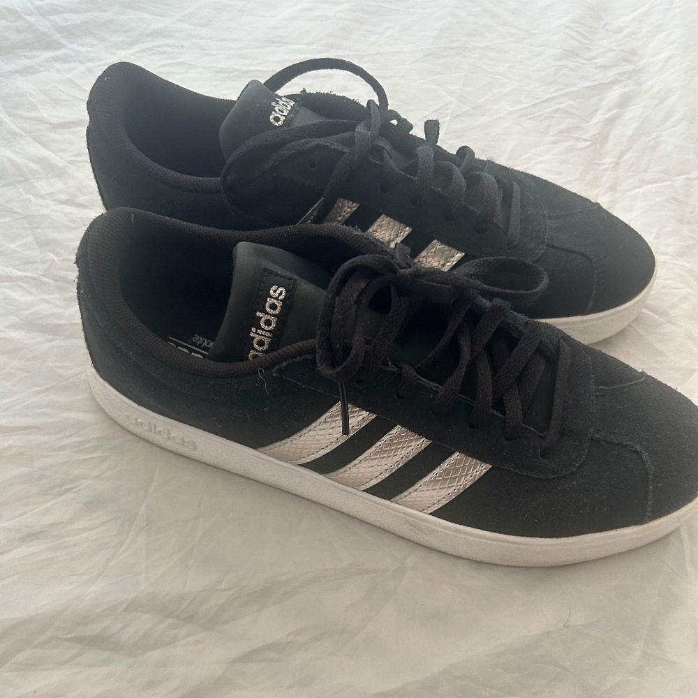 Addias Campus Black Metallic Silver Suede Women's Sneakers Size 9 1/2